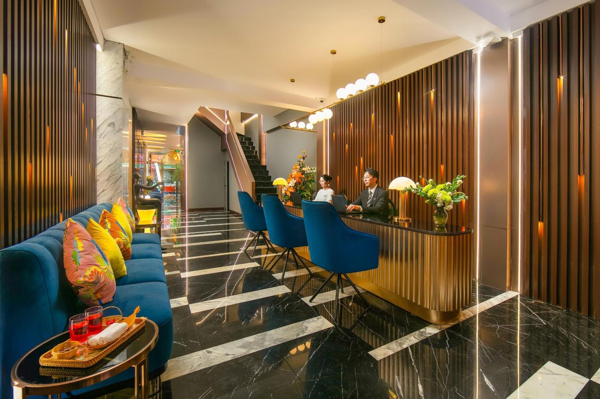 Aurora Central Hanoi Hotel Exterior photo